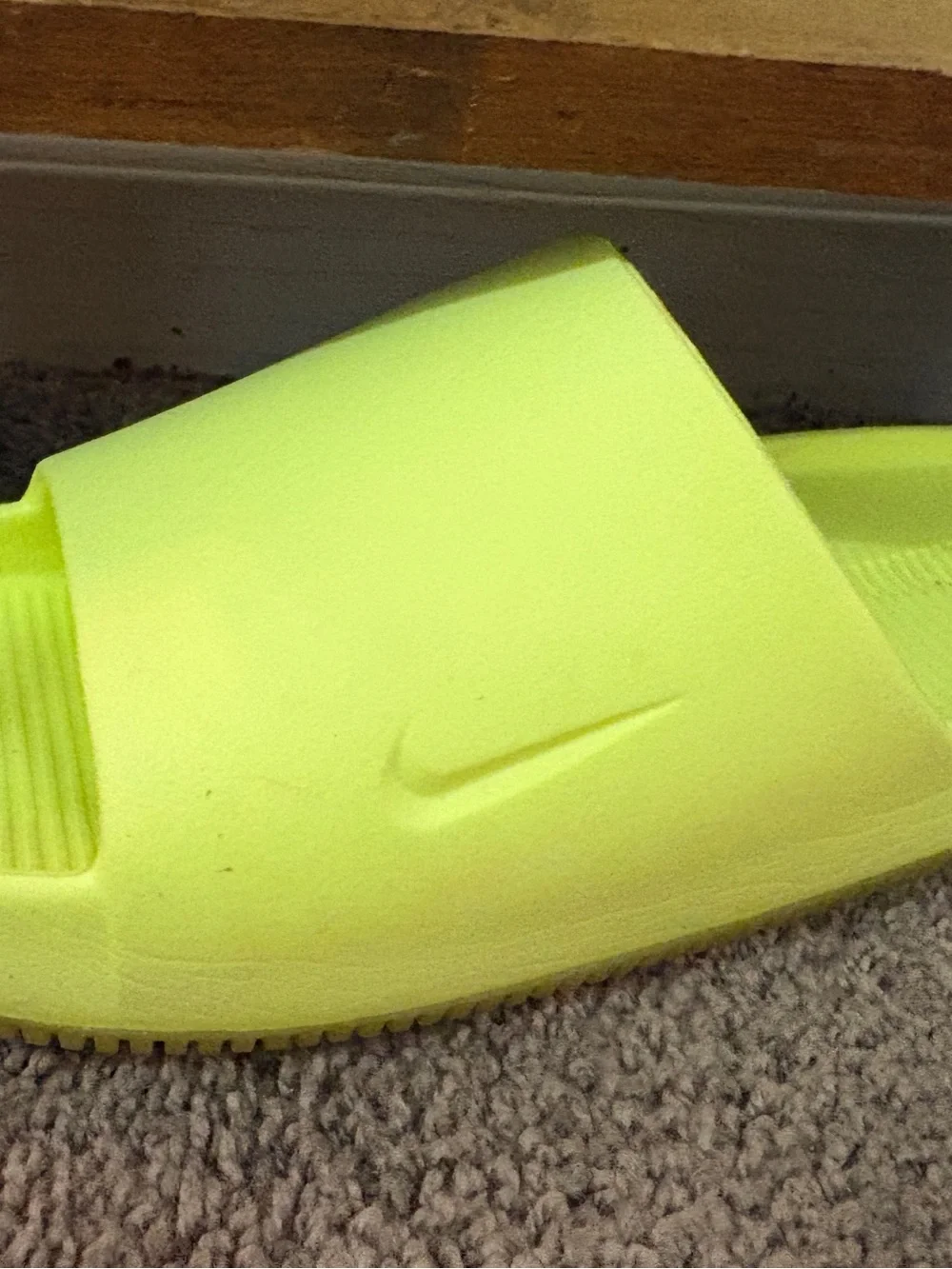 Nike  Mens 9/womens10  Neon Yellow Slide Sandals